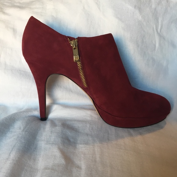vince camuto burgundy booties